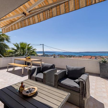 Sun Castle Holiday House Babic Каштел-Стари Экстерьер фото